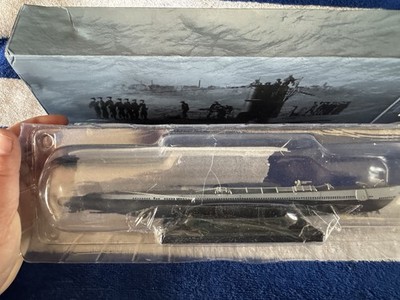 Diecast Ship Model Some Plastic Pieces Free In Package When Delivered