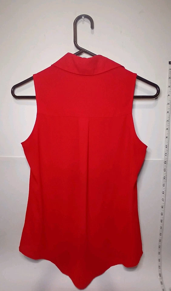 Camisa Express Para Mujer The Portofino Doble Bolsillo Botón Frontal Sin Manga Roja XS Foto 2 de 4