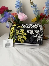 Vera Bradley Baroque Zip Around Wallet Retired Pattern NWT