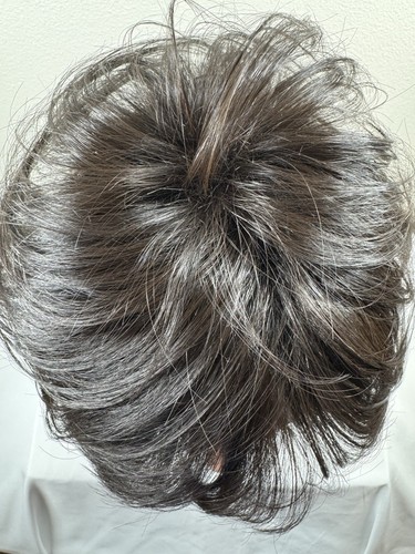 TRESSALLURE Wig - FLAWLESS WAVES 2/4R | Very Dark Brown with highlights PREOWNED - Picture 8 of 24