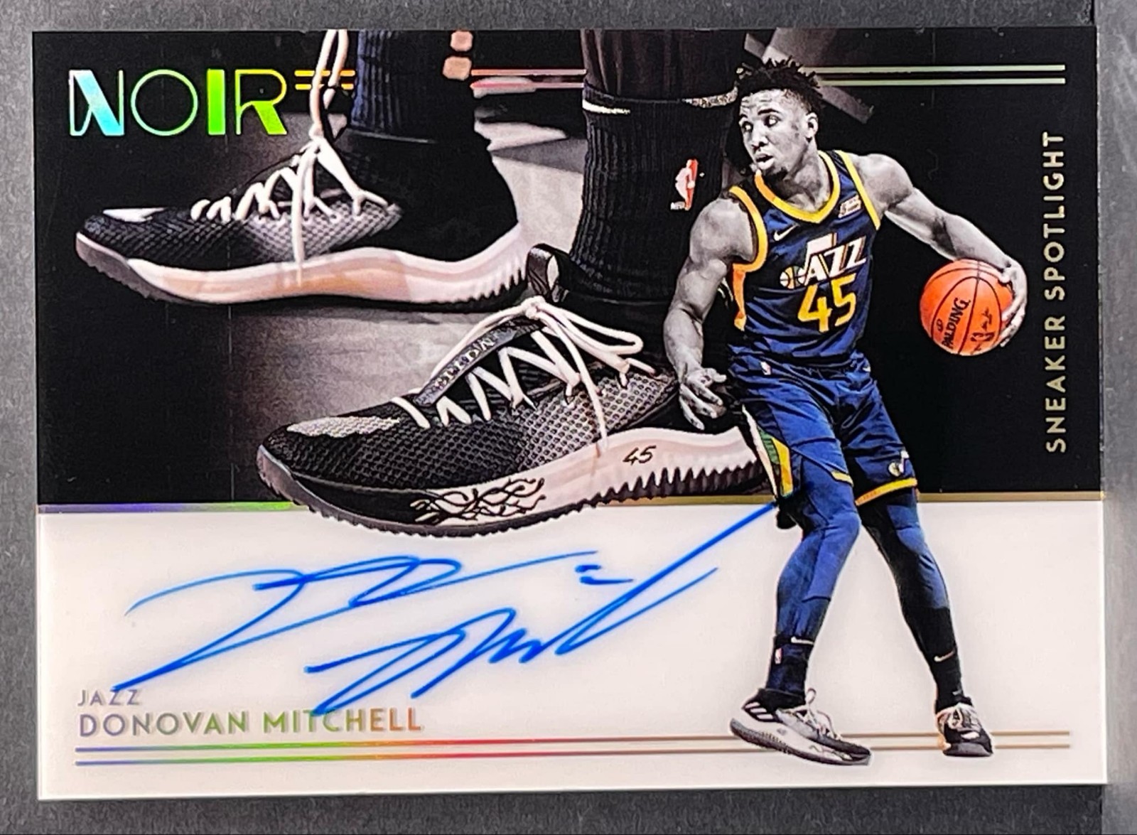 2018-19 PANINI NOIR DONOVAN MITCHELL SNEAKER SPOTLIGHT OnCard AUTOGRAPH AUTO /99