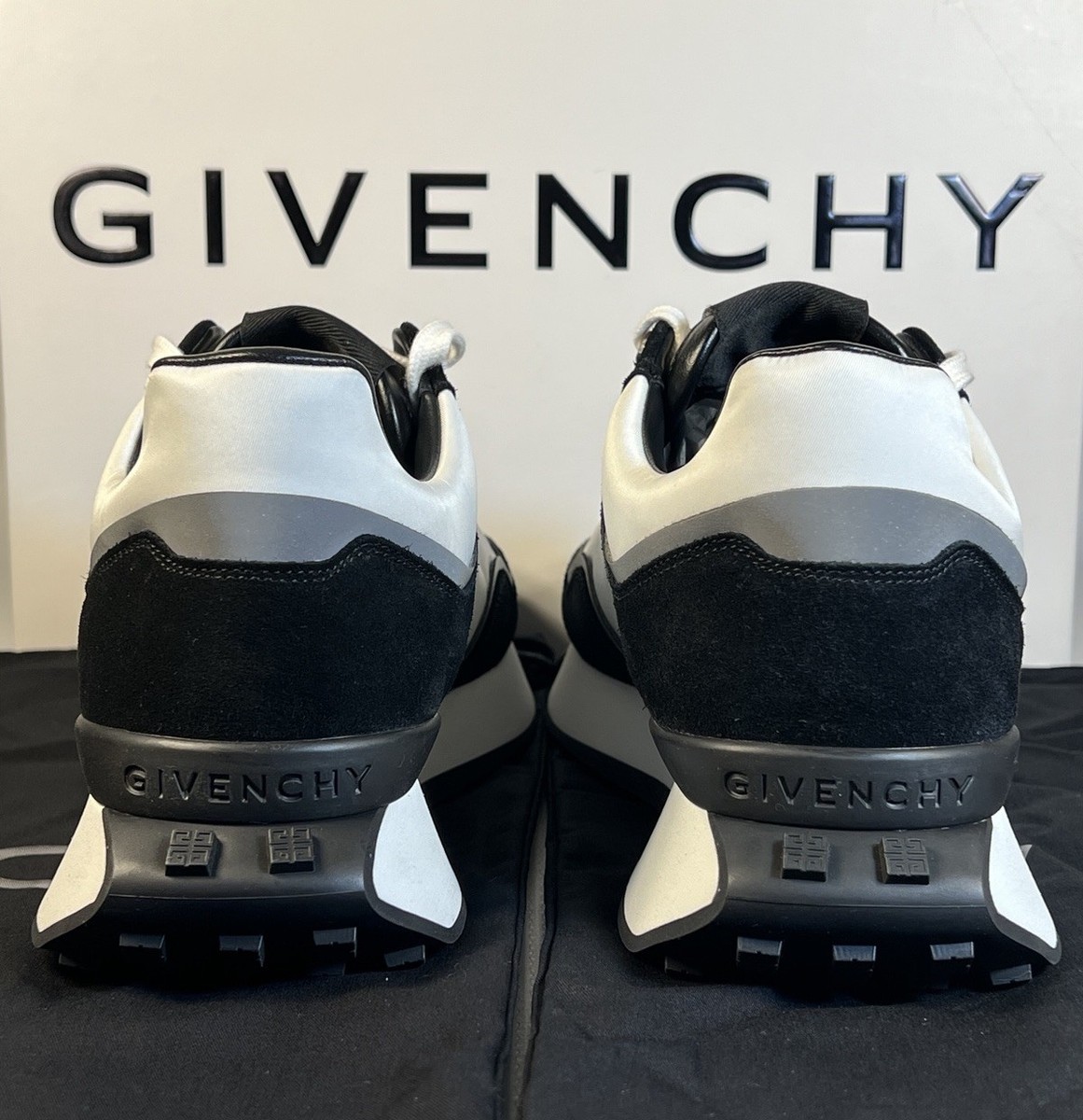 Givenchy GIV Runner Sneakers Black Grey White EU 41 US 8 New Full 