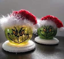 Light Up Christmas Grinch, Christmas Globe, Santa Grinch
