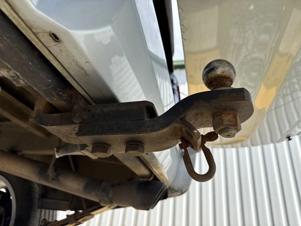 Ford Falcon 2001 AU XR6 Series 2 Ute Flat Tongue Towbar Kit - image 2 of 4