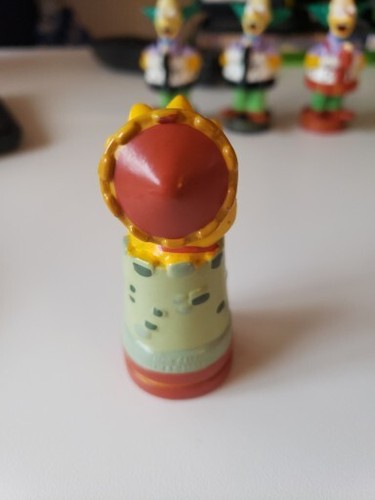The Simpsons Red Lisa Simpson "Rook" Chess Replacement Piece - Picture 3 of 5