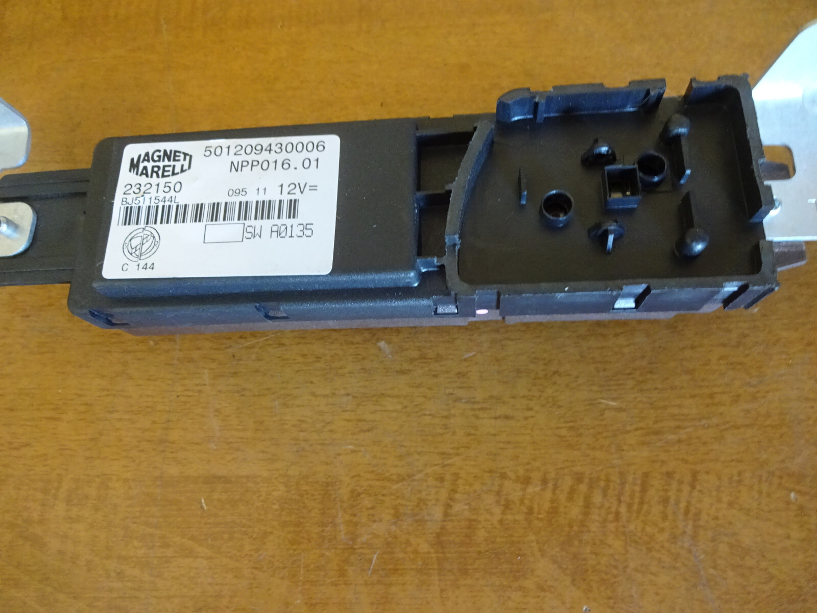 Ferrari 458 RH Passenger Door Node Unit/ ECU - P/N 232150