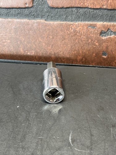 Mac Tool X106DS 5/16" Hex/Allen Bit Chrome Socket Driver 3/8" Drive SAE - Picture 12 of 13