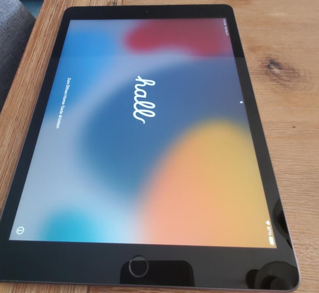 Apple iPad 8th Gen WiFi+Cellular | eBay