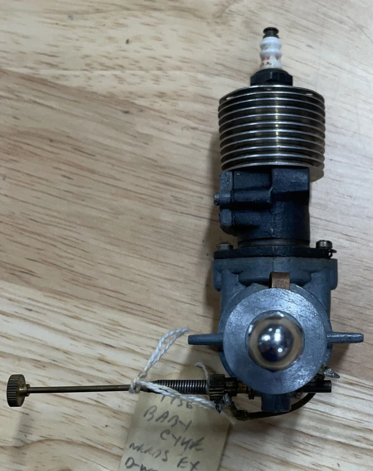 Antique 1936 Cleveland Baby Cyclone Spark ignition model airplane engine - Image 3 of 4