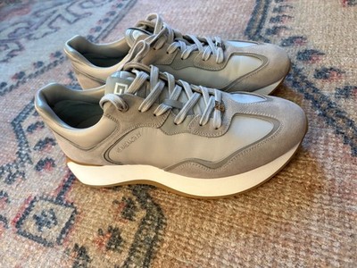 Givenchy men s sneakers. Wear them with any outfit. Made in Italy. 