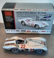 Mercedes-Benz W196  # 22 von CMC  Handsignier...