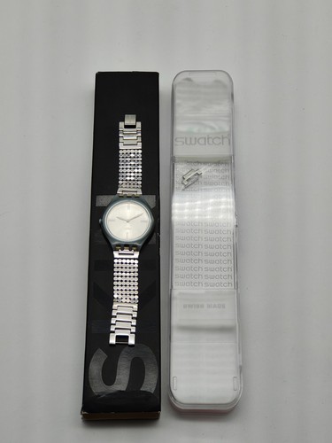 Swatch Regular Skin "Skinscreen“ (SVOM101GA) – defekt – Milanaise #242 - Bild 1 von 7