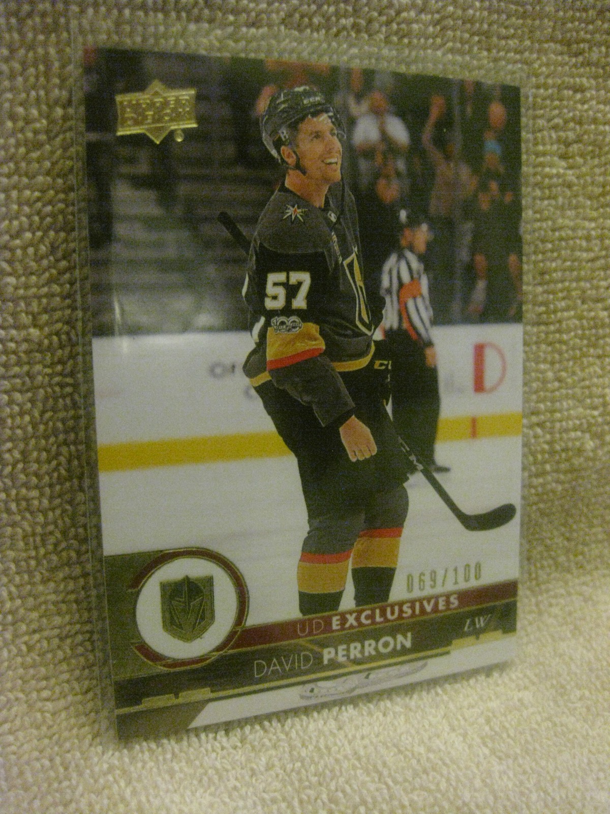 2017-18 Upper Deck Exclusives David Perron #431 Vegas Golden Knights /100 mint