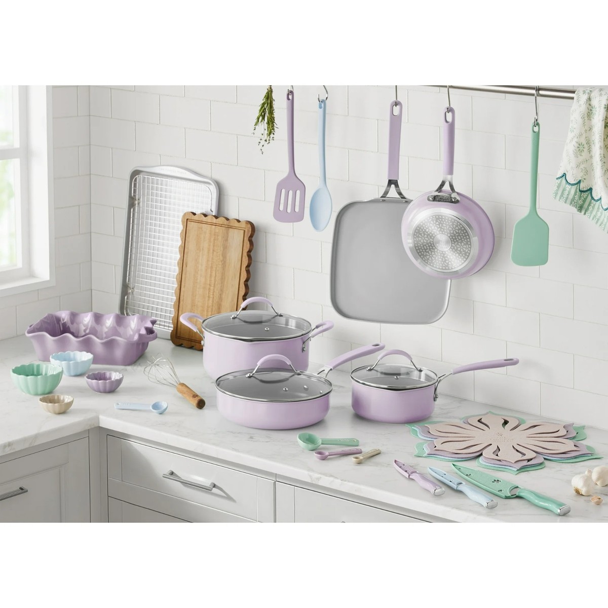 Pioneer Woman Sutton 34 Piece Ceramic Nonstick Cookware and