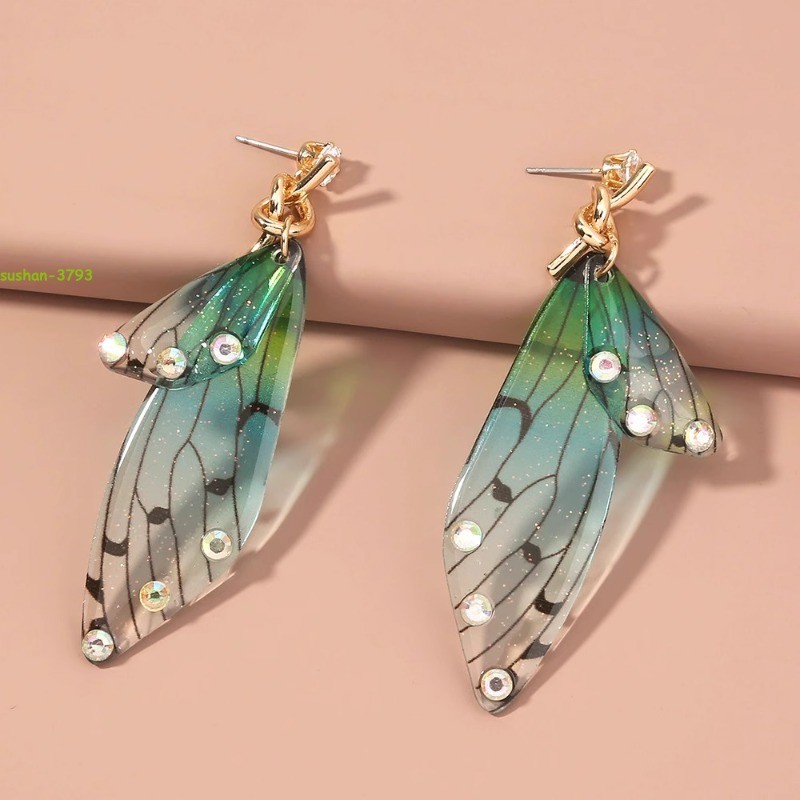 Anime Demon Slayer: Kimetsu no Yaiba Shinobu Kochou Cosplay Wing Resin Earrings-
