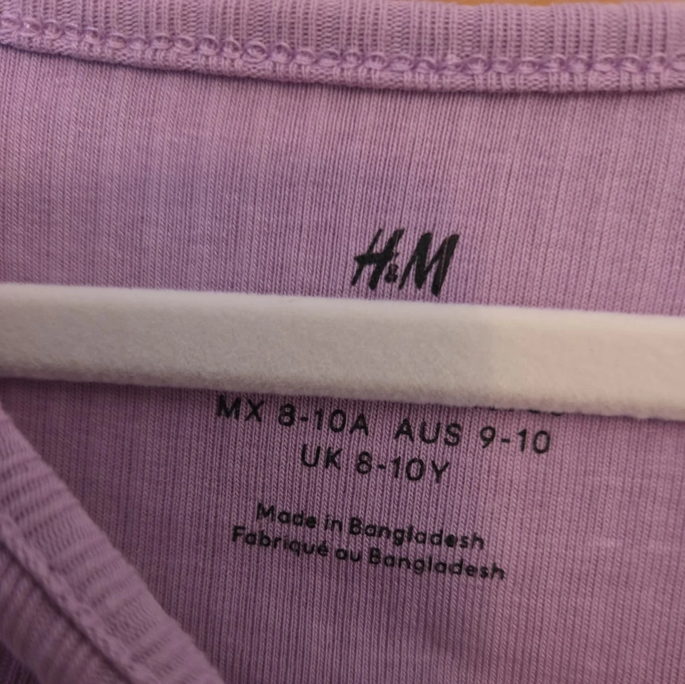 H&M Girls Lilac Purple Long Sleeve Dress With Shoulder Frills. Age 8-10. - Image 3 of 4