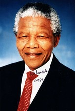 Former PRESIDENT OF SOUTH AFRICA Nelson Mandela autograph, signed photograph