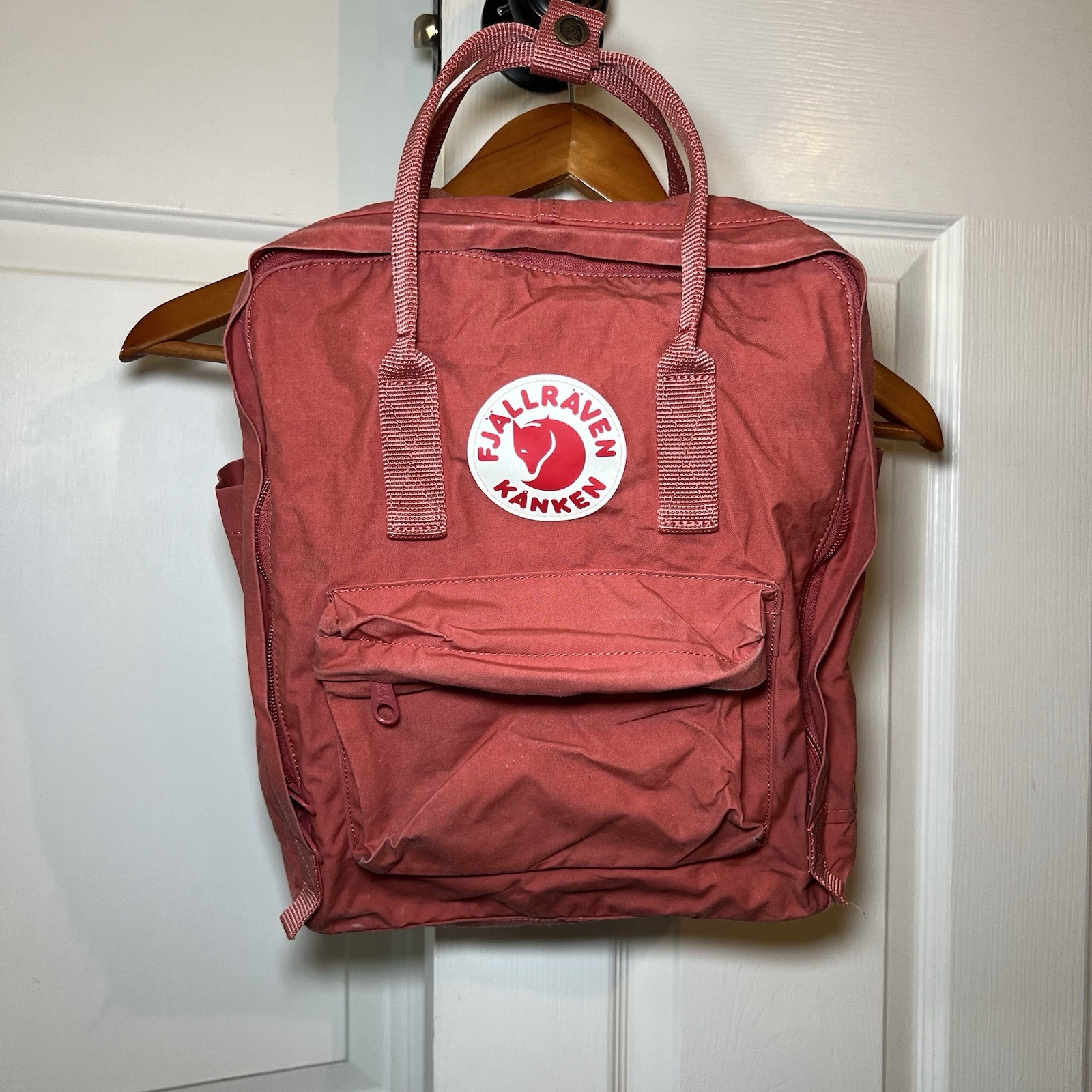 Fjällräven Kanken Light Red Laptop Backpack with Comfort Foam Insert