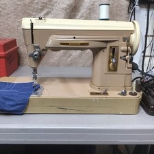Vintage Singer 404A Sewing Machine With Case