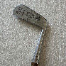 Popular Putter 10-X Macgregor RH 32.25 Inch Wood Shaft Vintage