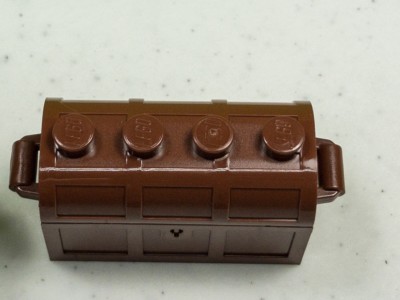 LEGO TREASURE CHEST CONTAINER NEW AUTHENTIC MINIFIGURE ACCESSORY