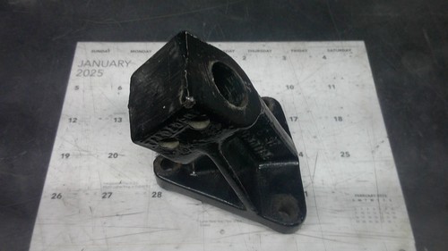 Indmar Malibu OEM ski boat engine mount bracket 531103R - Picture 1 of 5