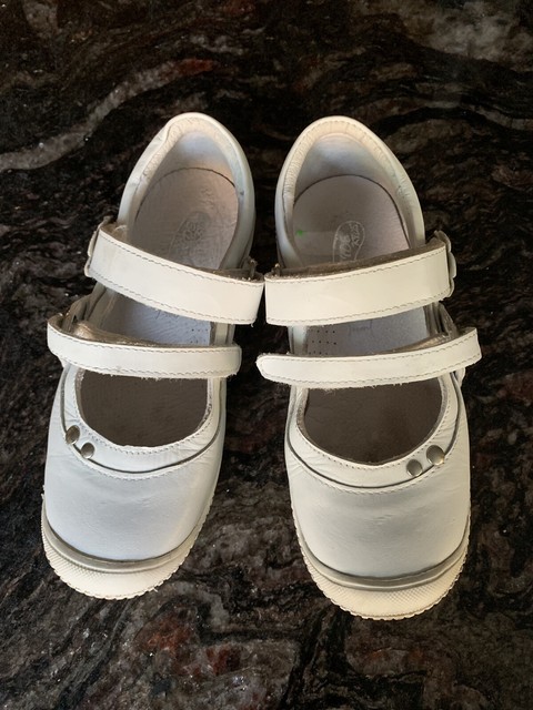 European Girls White leather Mary Jane Shoes Size 10.5/ Size 28 | eBay