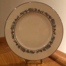Lenox Promise Salad Porcelain Plate w/ Platinum Trim ~ NEW