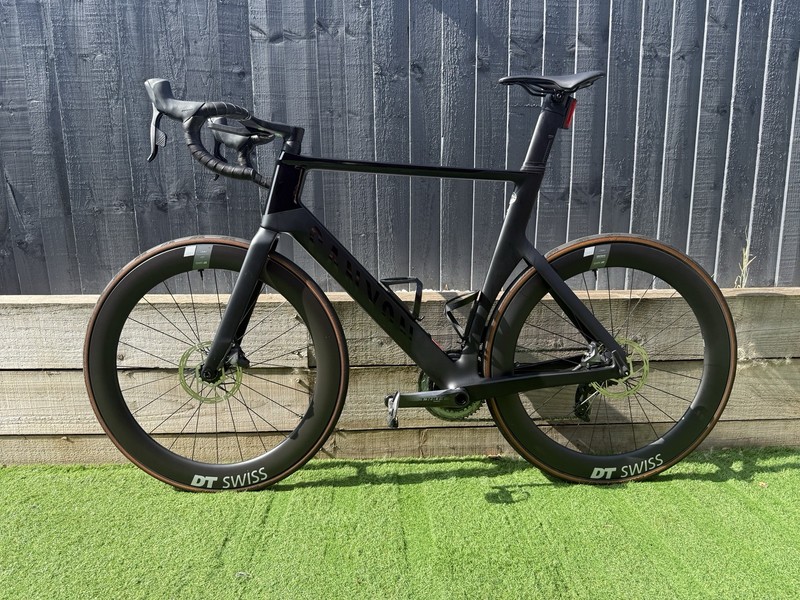 Canyon Aeroad CF SLX 8 Disc Etap Carbon Road Bike XL 2022 Stealth Black On Black