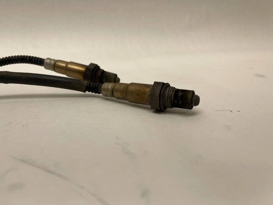 2005-2007 MASERATI COUPE GT RIGHT PASSENGER SIDE O2 LAMBDA MANIFOLD SENSOR OEM - Image 3 of 4