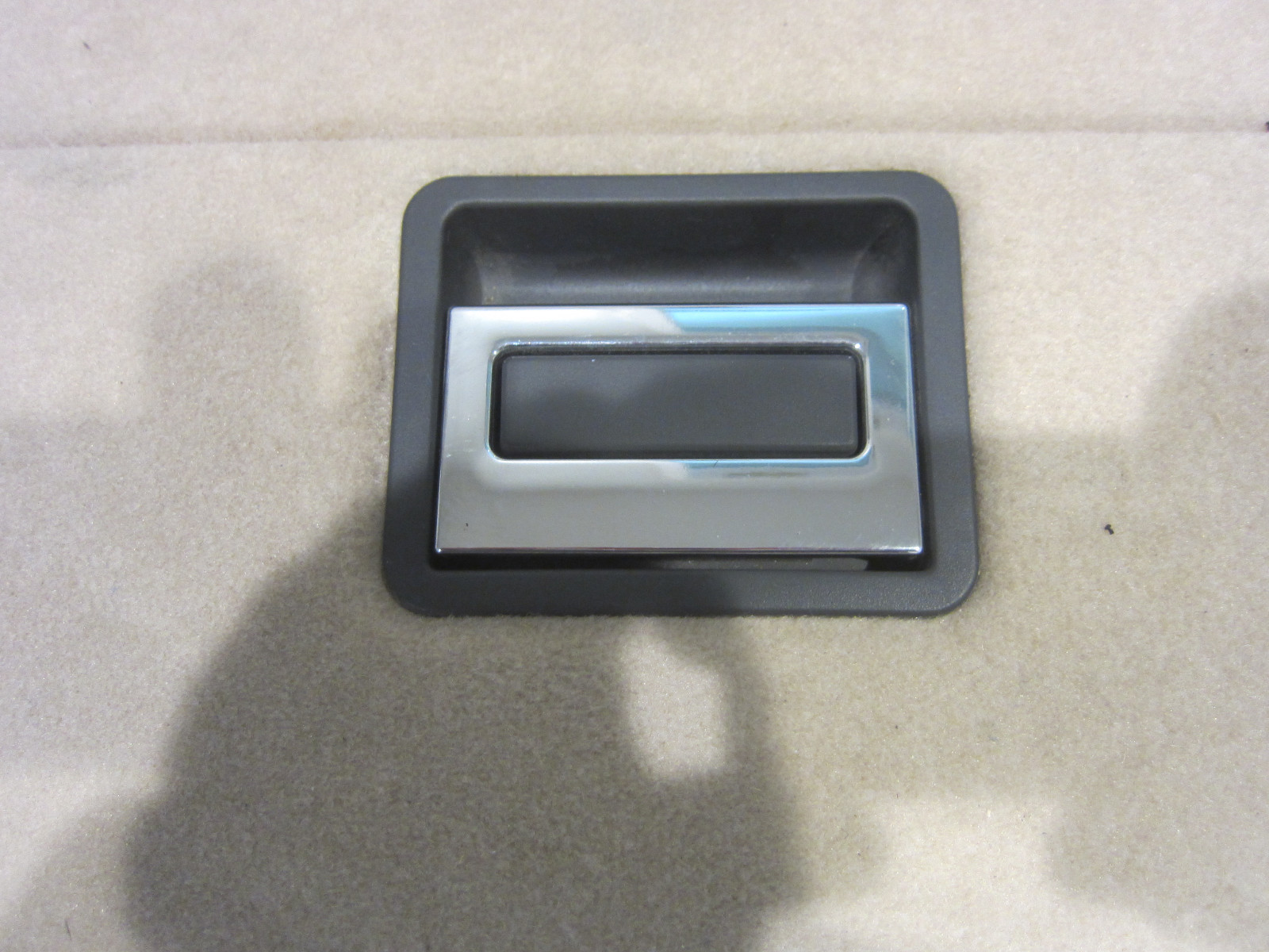 Maserati Quattroporte 2003 4.2 - Spare Wheel Step Cover (Beige) - P/N 67227513