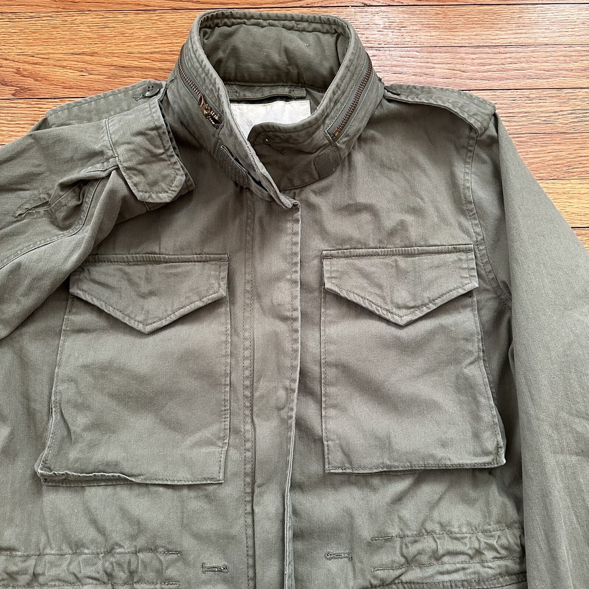 s-l1200.jpg s-l1200.jpg