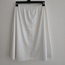 80's Vintage JC Penny Skirt Slip/Lingerie/Off White/Ivory/Cream/Lace Trim Medium