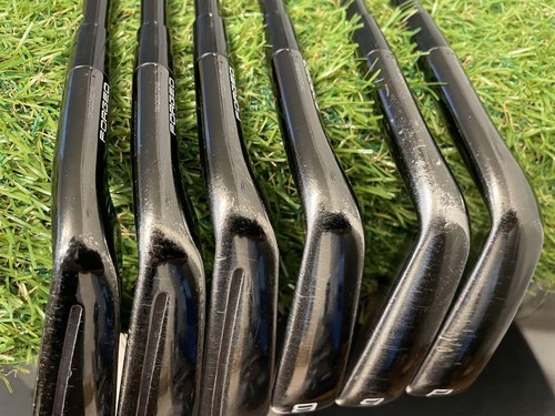 TaylorMade P790 Black Iron Limited 6 Piece Set 516438 - Picture 7 of 12