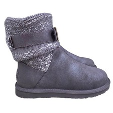 NWT UGG Women  s Cambridge Grey Metallic Pull On Winter Boots Size US 6