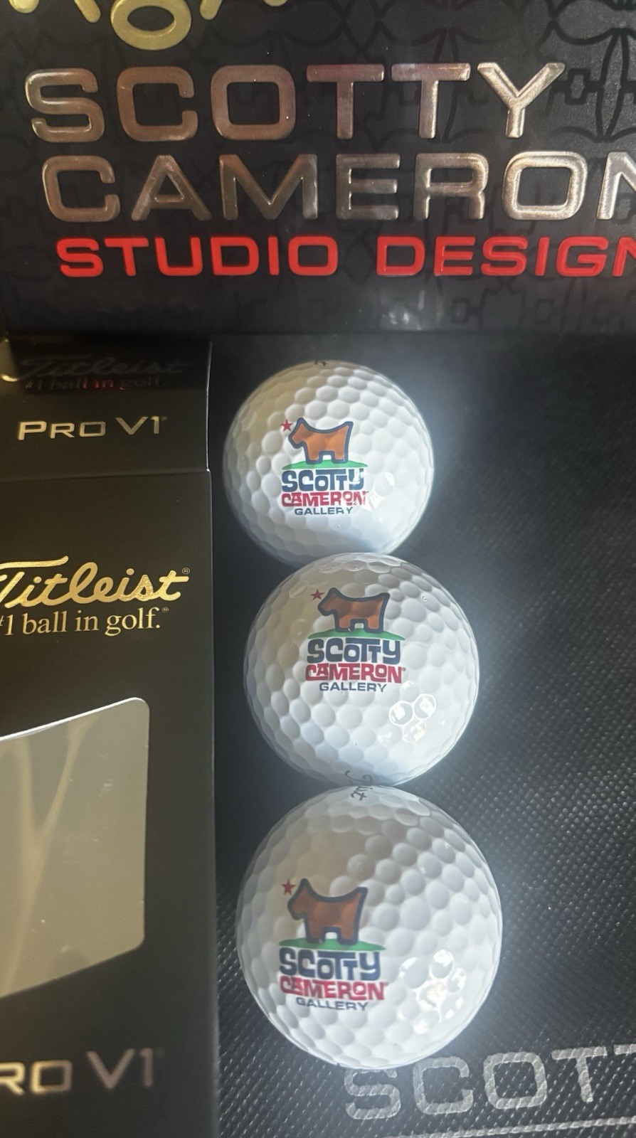 Balls Set Of 3 Scotty Dog Pro V1 Titleist