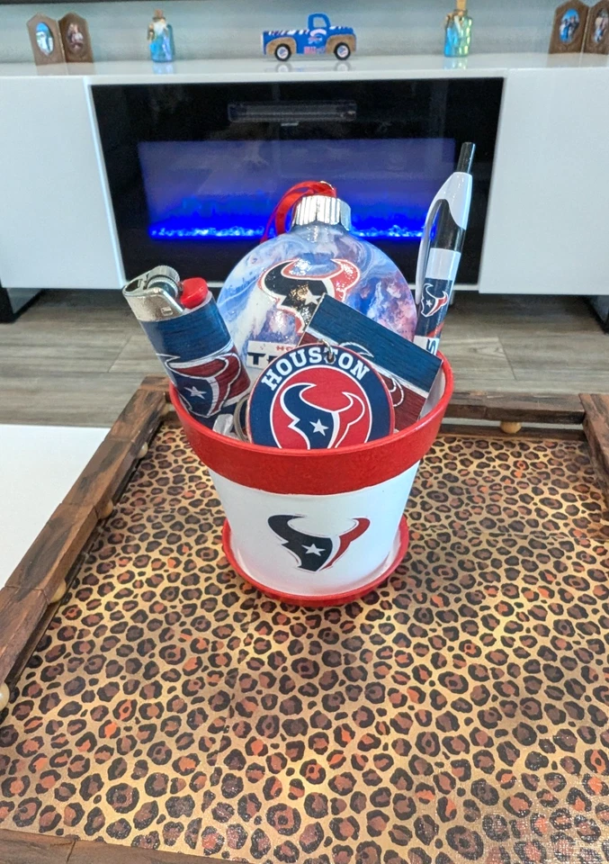 Houston Texans NFL Small Plastic Planter Gift Set (Includes Multiple Items) - Image 2 of 4