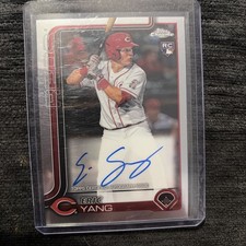 2025 Topps Chrome - Rookie Autographs Eric Yang #RA-YANG (AU, RC)