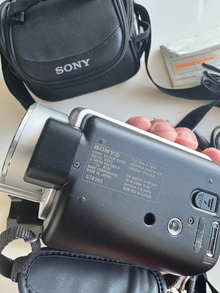 SONY ビデオカメラ DCR-SR200 40GB HDD搭載 SONY DCR-SR200 40GB HDD Handycam Camcorder - Newegg.com
