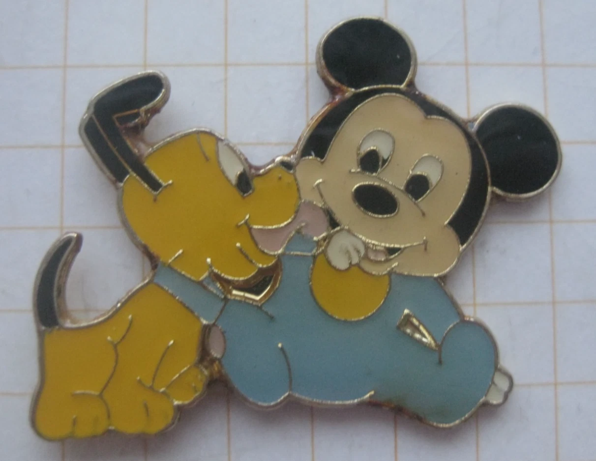 BABY MICKEY MOUSE WITH PLUTO / DISNEY .................. Movie Comic Pin (128i)
