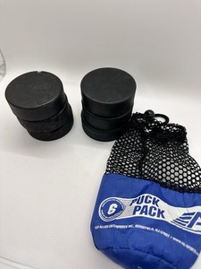 Ice Hockey Puck Lot of 6 Official Regulation Practice Pucks w/ Bag