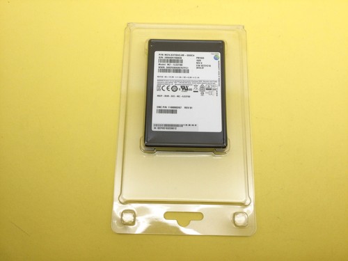 SSD SAMSUNG PM1633 EMC 3,84 To SAS 12 Go/s 2,5 pouces ENT MZ-ILS3T80 - Photo 5/5