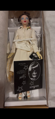 16  Gene Marshall White Hyacinth collectable doll