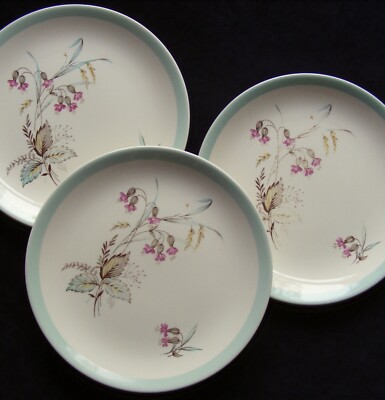 Drei Johnson Bros 20,5 cm Teller: Red Campion & Wheat mit blassem Aqua Rand