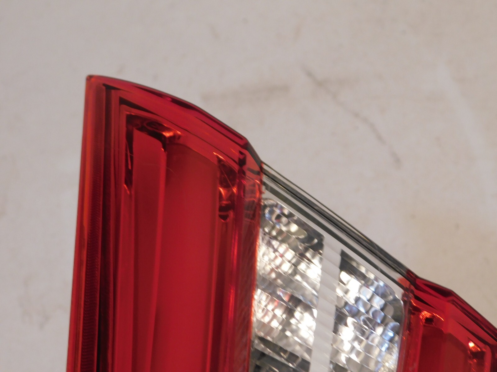 14-21 Maserati Quattroporte Rear RIGHT Side INNER Taillight Lamp TRUNK PASSENGER