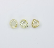 0.47 CT Yellow Uncut Irregular Shape Rough Crystal Diamond For Proposal Ring
