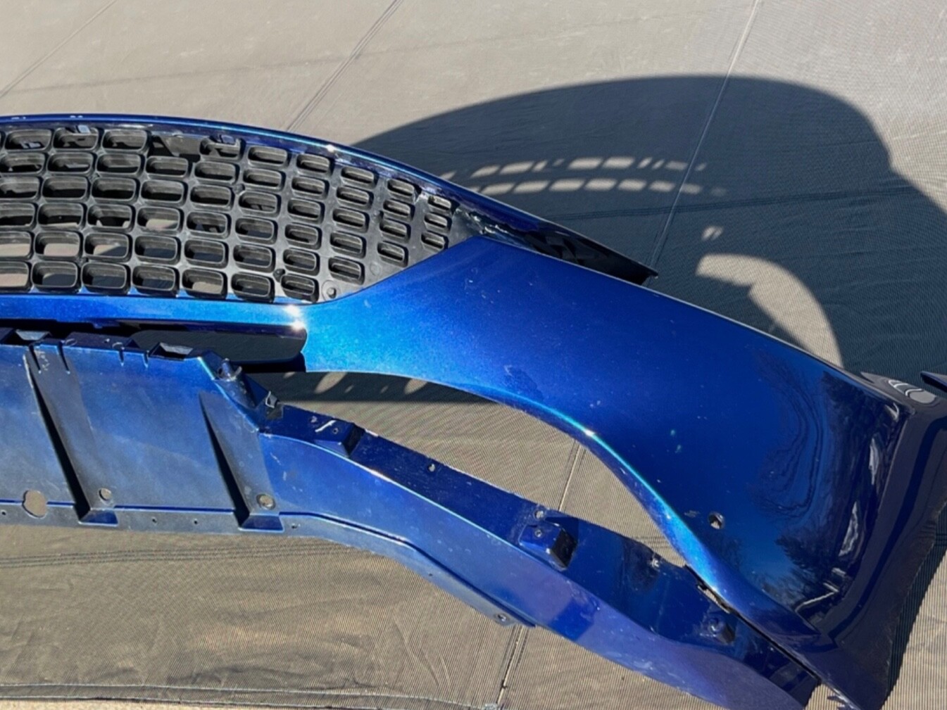 ferrari roma front bumper cover complete with grill nice shape