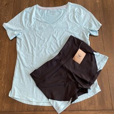 Women's Activewear Set Of 2 T-Shirt  Shorts Gym Outfit Workout Yoga Size L NWT