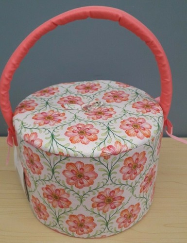 BNWT Craft/Sewing Organiser 'Blossoming Trellis' Cream/Pink/Peach Floral Design - Picture 3 of 4