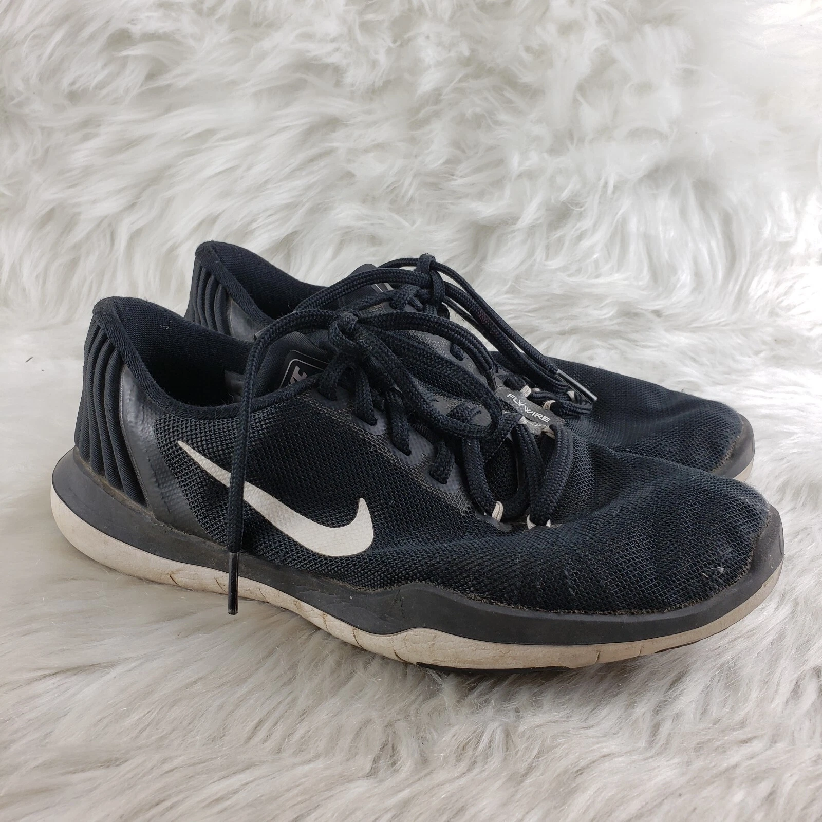 Chaussures d'entraînement Nike Flex Supreme TR5 baskets noires femme pointure US 6, 37,5